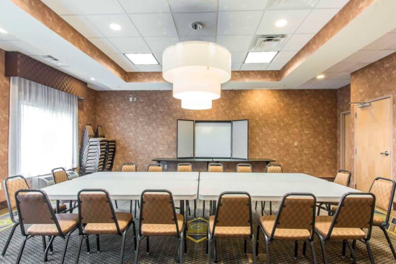 Comfort Suites Smyrna Dış mekan fotoğraf